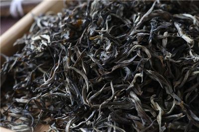 普洱茶青毛茶是红茶还是绿茶